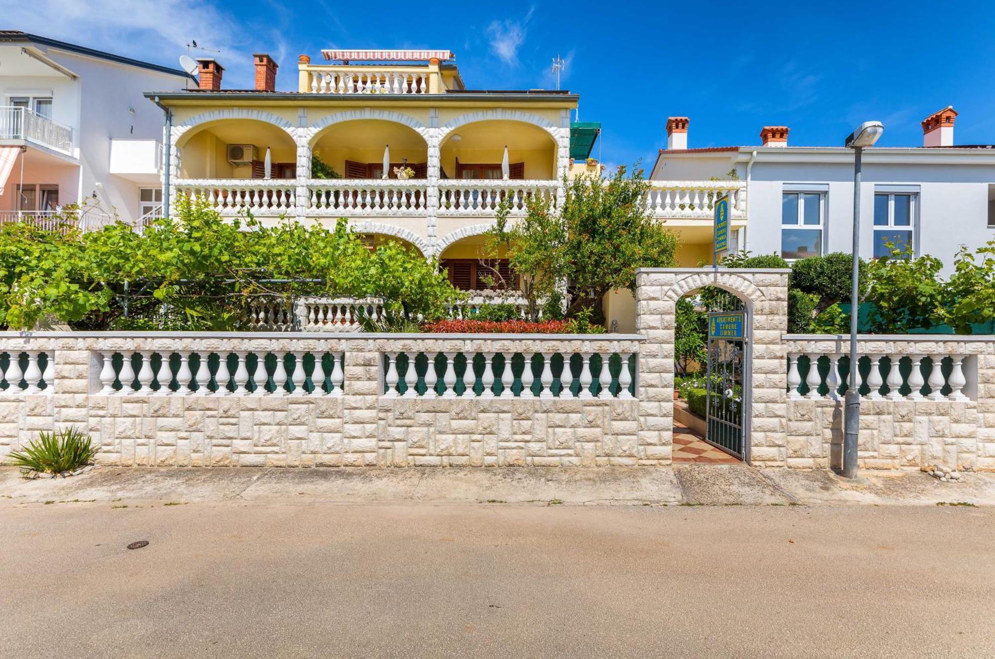 Villa Nada In Fazana - Near The Beach Exteriör bild